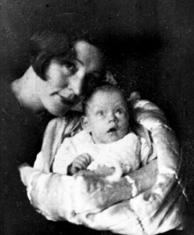 Aia med mamma Elvy